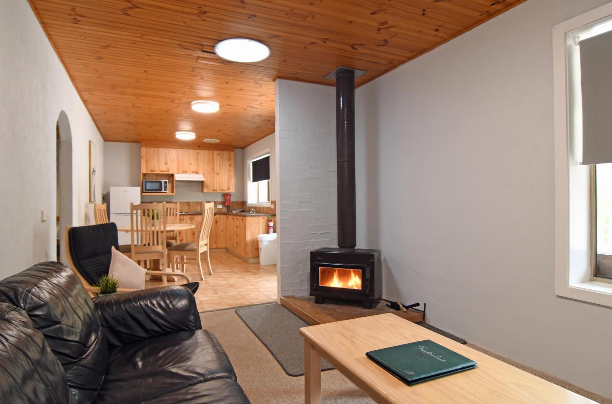Kianinny Bush Cottages Tathra Exterior photo
